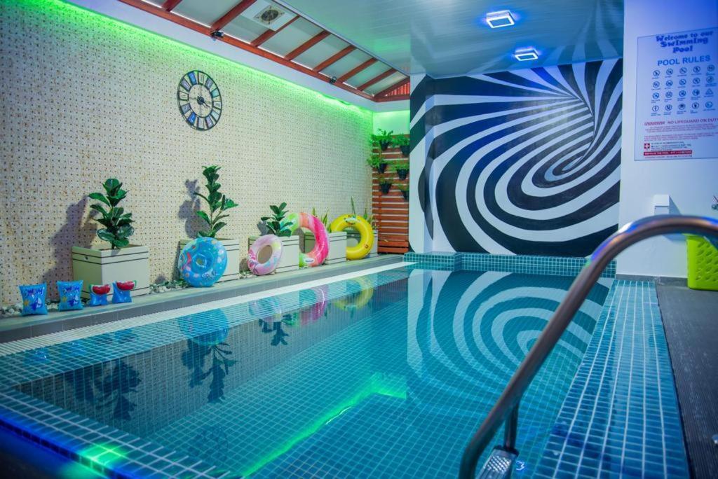 Hs Miracle Grand Hotel ฮุลฮูมาเล ภายนอก รูปภาพ
