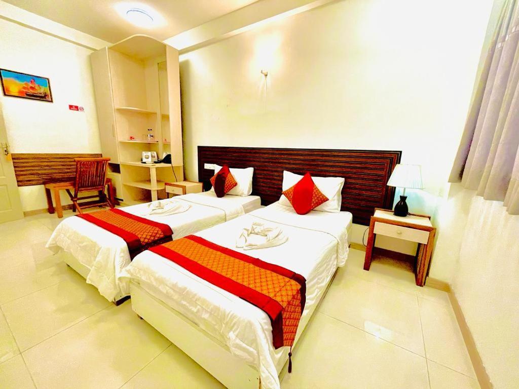 Hs Miracle Grand Hotel ฮุลฮูมาเล ภายนอก รูปภาพ